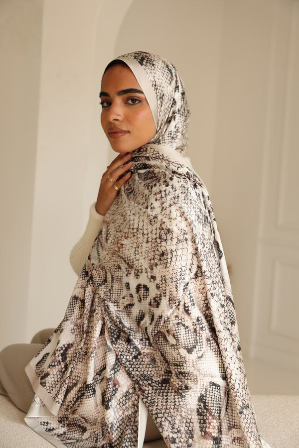 Serpenté - Luxe Python French Satin Scarf