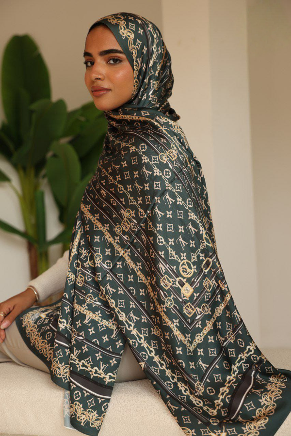 Emerald Royalty - French Satin Elegance