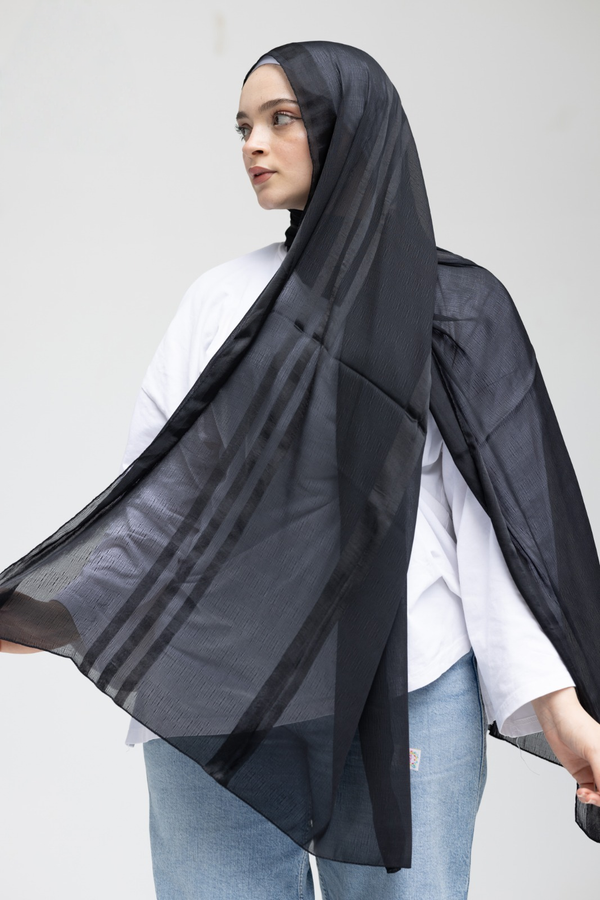 Dubbita Satin - Noir Elegance