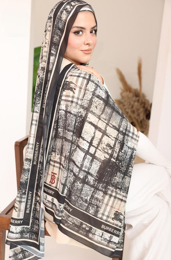 Burberry-Inspired Monochrome